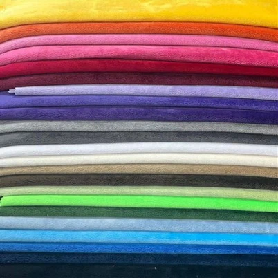 Mazľavá tkanina pre plyšy